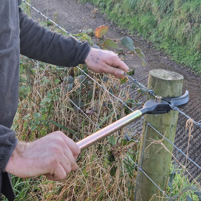Gardening Tools Knife - スチールフェンス用ワイヤープーラーとテンショナーツール、簡単なストレッチャー、バーブワイヤープラー